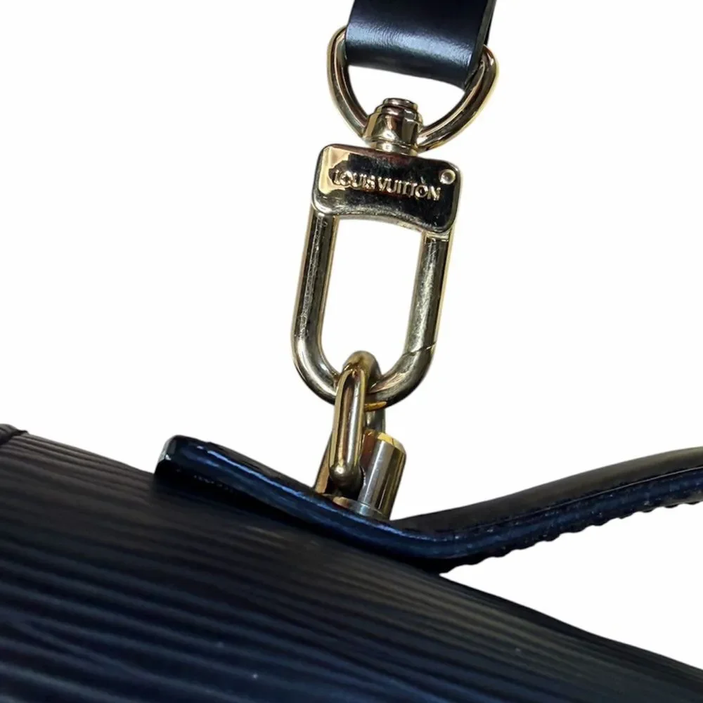 VINTAGE Louis Vuitton Monceau Black Epi Leather Handbag